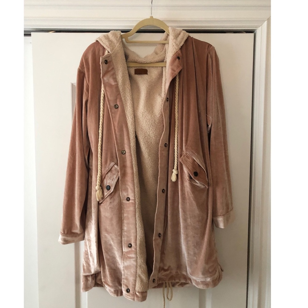 POL- Crushed Velvet Jacket